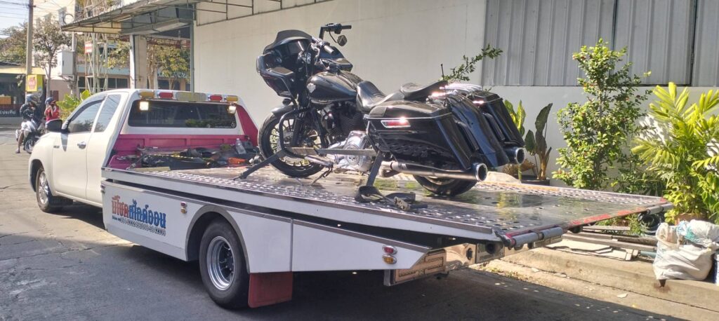 บริการรถยกกาญจนาภิเษก